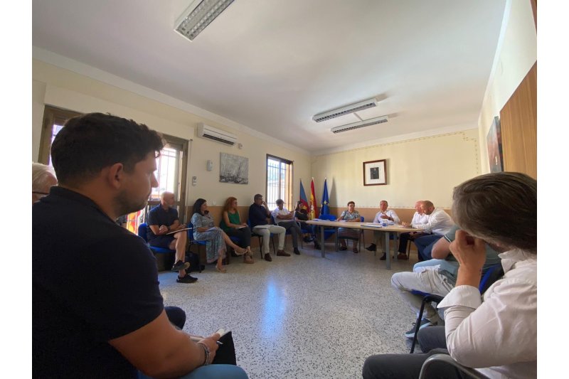 El empresariado comarcal y alcaldes afectados por el incendio del interior norte de la Marina Alta se conjuran para la recuperación de la zona El empresariado comarcal y alcaldes afectados por el incendio del interior norte de la Marina Alta se conjuran para la recuperación de la zona