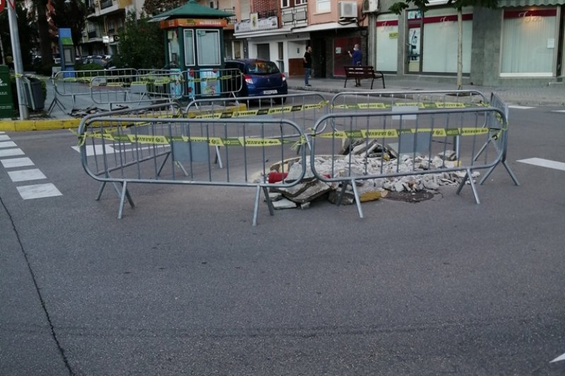 Habilitan pasos peatonales en el passeig del Saladar de Dénia  Habilitan pasos peatonales en el passeig del Saladar de Dénia