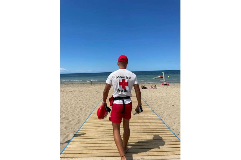 Dénia saca a licitación el servicio de socorrismo y vigilancia de playas Dénia saca a licitación el servicio de socorrismo y vigilancia de playas