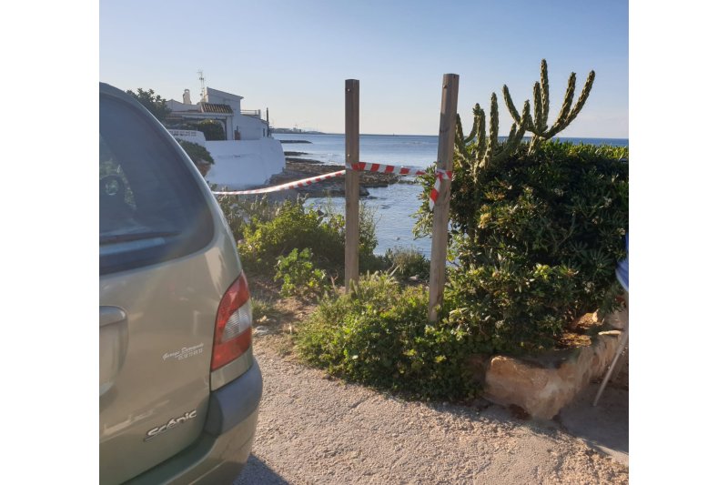Fallece una mujer de 67 años tras caer desde un acantilado en Les Rotes Fallece una mujer de 67 años tras caer desde un acantilado en Les Rotes