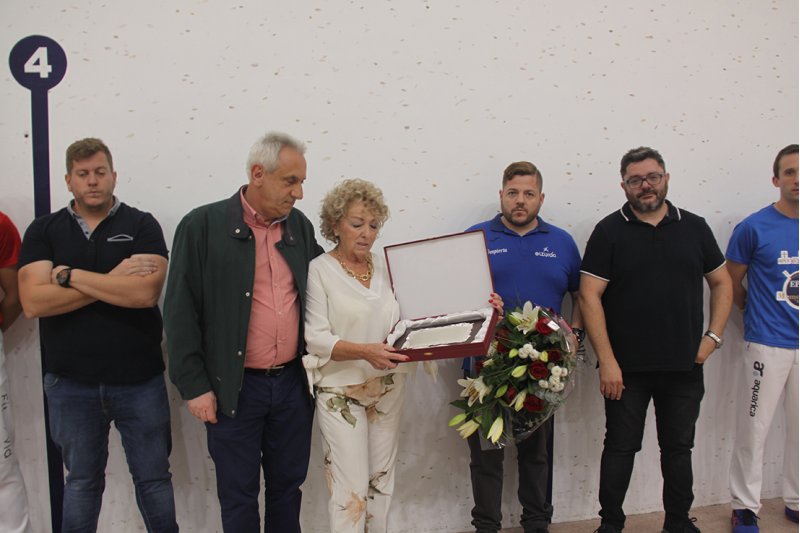Pilota Valenciana: L’Ajuntament de Murla homenatja de forma pòstuma a Emilio Peris Pilota Valenciana: L’Ajuntament de Murla homenatja de forma pòstuma a Emilio Peris
