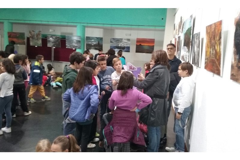 Els escolars de Els Poblets protagonitzen una jornada per la igualtat per commemorar el Dia de la Dona Treballadora  Els escolars de Els Poblets protagonitzen una jornada per la igualtat per commemorar el Dia de la Dona Treballadora