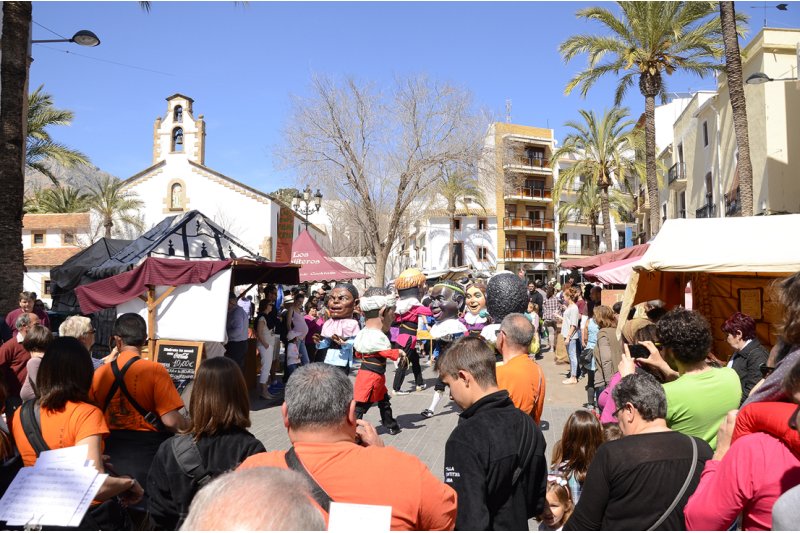 Tradición, gastronomÃa y artesanÃa se dan cita en la 35 edición de la Fira d’Artesania de Xàbia Tradición, gastronomÃa y artesanÃa se dan cita en la 35 edición de la Fira d’Artesania de Xàbia