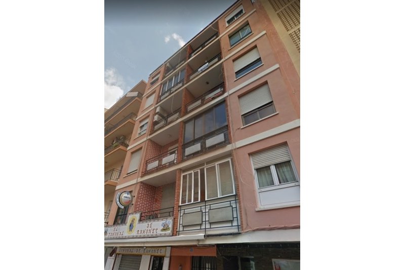 El hombre que apuñaló a dos mujeres en el Hospital de Dénia por las lesiones tras ingerir salfumán  El hombre que apuñaló a dos mujeres en el Hospital de Dénia por las lesiones tras ingerir salfumán