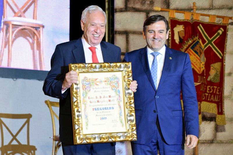 La filà Trabuquers estrena su Capitanía con el arranque de las fiestas de Moros i Cristians de Xàbia La filà Trabuquers estrena su Capitanía con el arranque de las fiestas de Moros i Cristians de Xàbia