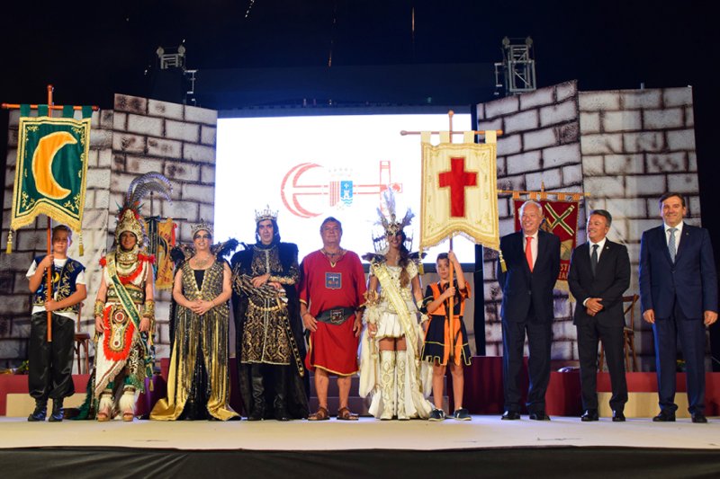 La filà Trabuquers estrena su Capitanía con el arranque de las fiestas de Moros i Cristians de Xàbia La filà Trabuquers estrena su Capitanía con el arranque de las fiestas de Moros i Cristians de Xàbia
