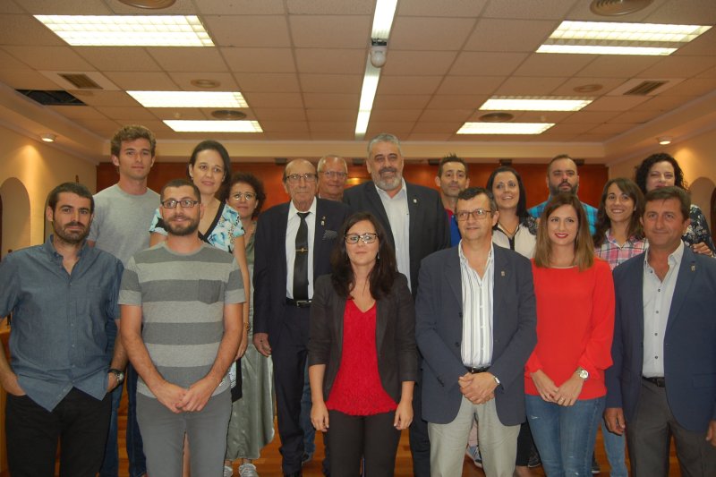 El lliurament del títol de fill adoptiu a El Pegolí posa el remat a la setmana gastrocultural l’Arròs de les Estreles de Pego El lliurament del títol de fill adoptiu a El Pegolí posa el remat a la setmana gastrocultural l’Arròs de les Estreles de Pego