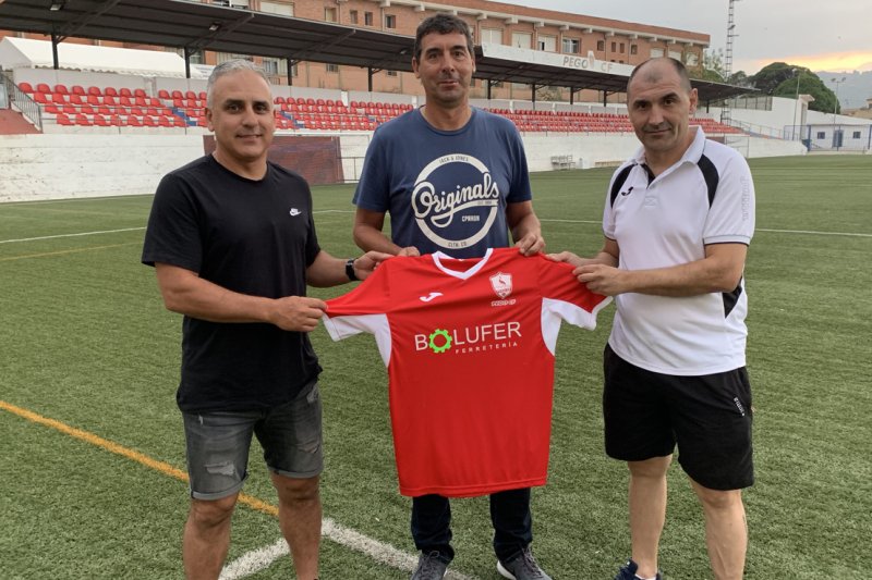 El Pego renueva a Lauro y ficha a Sam por el juvenil El Pego renueva a Lauro y ficha a Sam por el juvenil