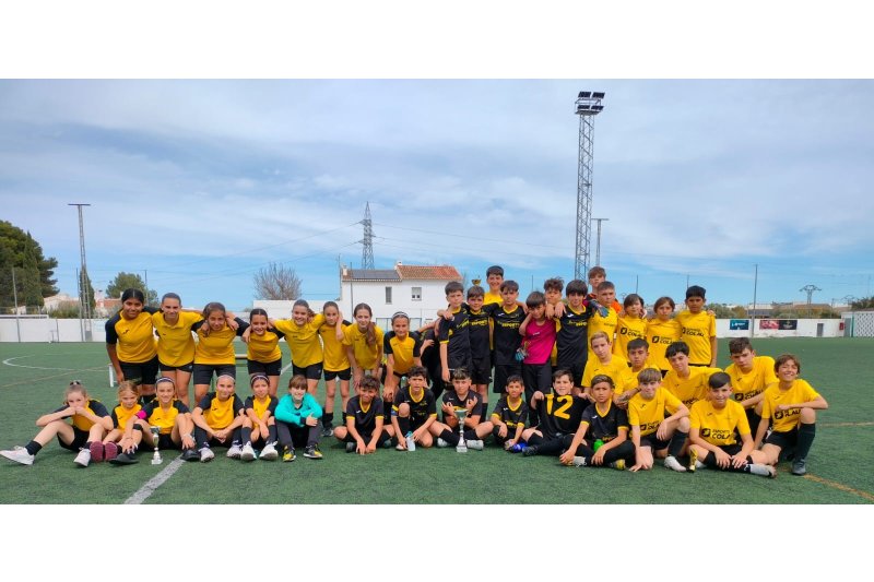 La U. E. Ondarense organitza un torneig de pasqua de futbol per a alevins La U. E. Ondarense organitza un torneig de pasqua de futbol per a alevins
