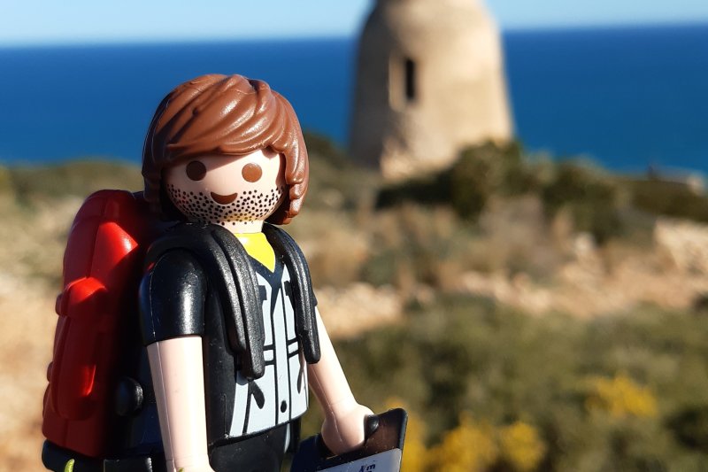 A vista de “click”: El jove Carlos Cuenca mostra al món paisatges i monuments de la comarca amb els seus playmobil  A vista de “click”: El jove Carlos Cuenca mostra al món paisatges i monuments de la comarca amb els seus playmobil
