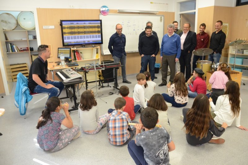 El conseller d’Educació ratifica que el pla Edificant inclourà reformes als col.legis de Pedreguer El conseller d’Educació ratifica que el pla Edificant inclourà reformes als col.legis de Pedreguer