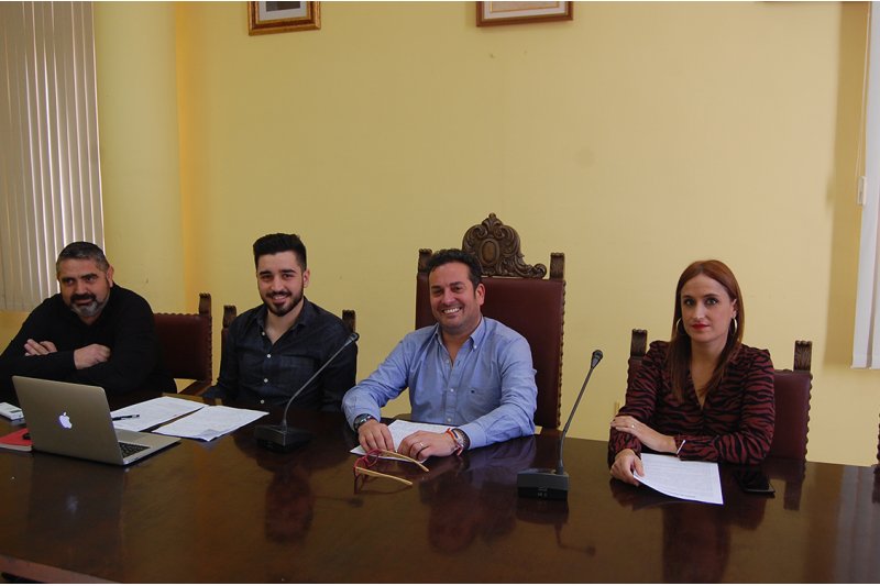 L’equip de govern de El Verger adverteix que el bloqueig de les modificacions de crèdit farà perdre subvencions L’equip de govern de El Verger adverteix que el bloqueig de les modificacions de crèdit farà perdre subvencions