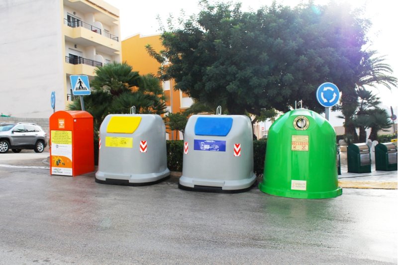 Renovación de la red de contenedores de los núcleos urbanos de Teulada Renovación de la red de contenedores de los núcleos urbanos de Teulada