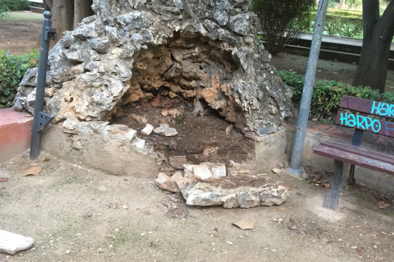 Vuelven los actos vandálicos a Torrecremada pese a las cámaras  Vuelven los actos vandálicos a Torrecremada pese a las cámaras