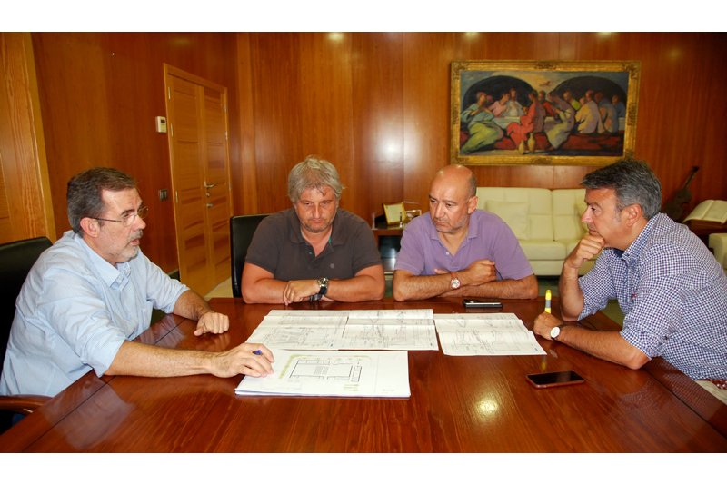 Xàbia adjudica la construcción del auditorio con un presupuesto de 2,4 millones de euros Xàbia adjudica la construcción del auditorio con un presupuesto de 2,4 millones de euros