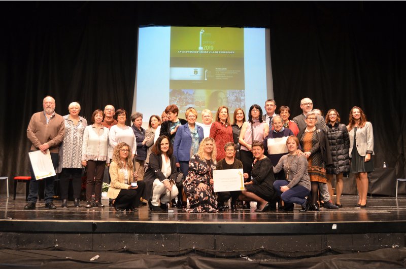 El lliurament dels Premis d'Honor de Pedreguer enalteix la lluita per la memòria i per la vida El lliurament dels Premis d'Honor de Pedreguer enalteix la lluita per la memòria i per la vida