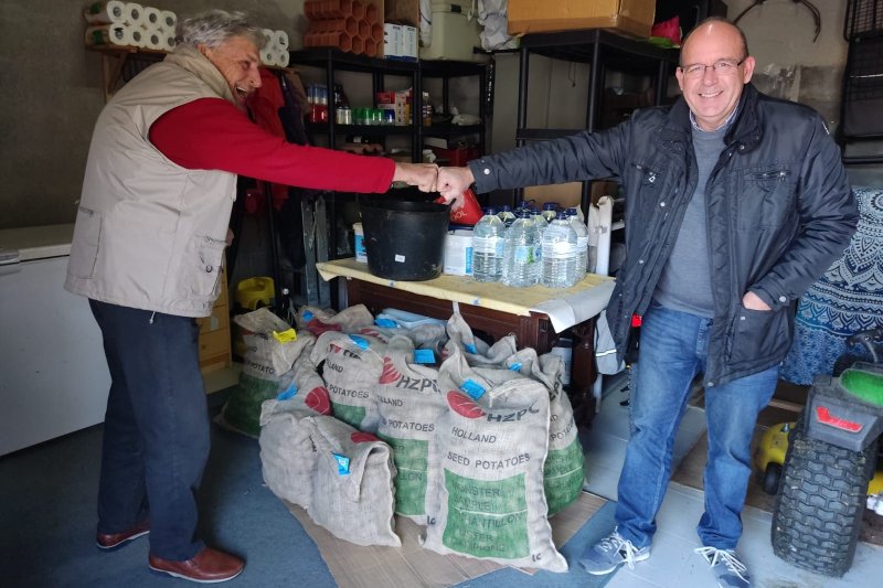 Caritas de Duanes de Xàbia recibe desde Países Bajos 200 kg de patatas solidarias para la siembra Caritas de Duanes de Xàbia recibe desde Países Bajos 200 kg de patatas solidarias para la siembra