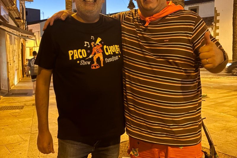 El creatiu Paco Cholbi estrena El Monstre Petorro en el festival Sorollius de Xàbia El creatiu Paco Cholbi estrena El Monstre Petorro en el festival Sorollius de Xàbia