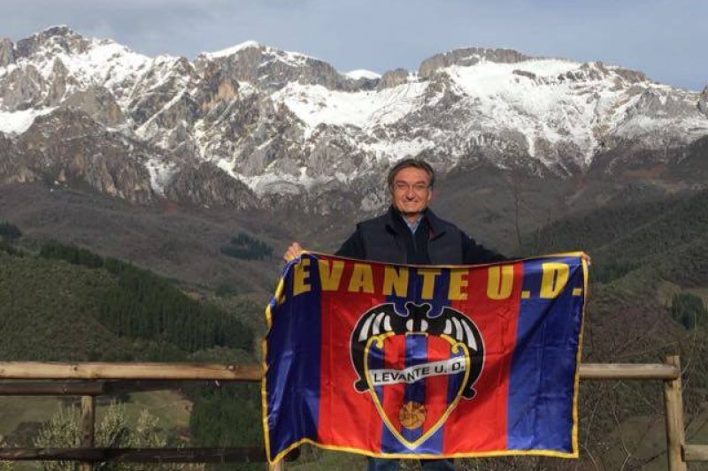 Ha fallecido el ingeniero Pedro Catalán, padre del presidente del Levante  y ex funcionario del Ayuntamiento de Dénia  Ha fallecido el ingeniero Pedro Catalán, padre del presidente del Levante  y ex funcionario del Ayuntamiento de Dénia