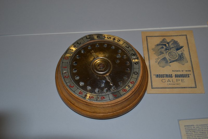 Yo lo invento y tú lo fabricas Yo lo invento y tú lo fabricas