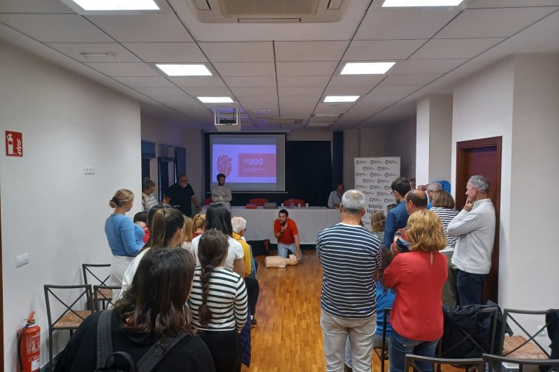 El Hospital San Carlos ofrece un taller de reanimación cardiopulmonar en Marina Dénia  El Hospital San Carlos ofrece un taller de reanimación cardiopulmonar en Marina Dénia
