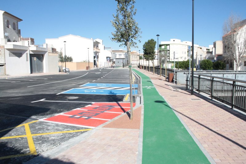 El acceso oeste de peatones en el casco urbano de Ondara queda abierto al público después de completar su remodelación El acceso oeste de peatones en el casco urbano de Ondara queda abierto al público después de completar su remodelación