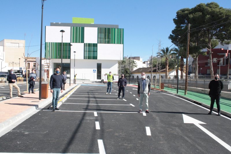 El acceso oeste de peatones en el casco urbano de Ondara queda abierto al público después de completar su remodelación El acceso oeste de peatones en el casco urbano de Ondara queda abierto al público después de completar su remodelación