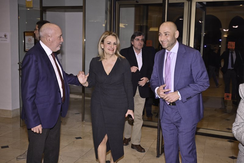 Benito Mestre destaca “la predisposición, comprensión y cercanía” del gobierno valenciano ante las reivindicaciones de los empresarios de  la comarca  Benito Mestre destaca “la predisposición, comprensión y cercanía” del gobierno valenciano ante las reivindicaciones de los empresarios de  la comarca