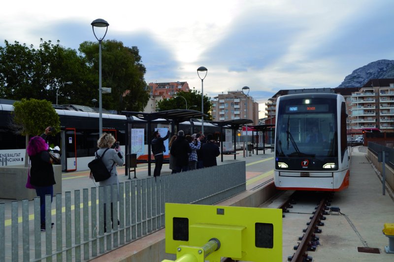 Ximo Puig anuncia que el estudio informativo del tranvía entre Dénia y Gandia saldrá a licitación  Ximo Puig anuncia que el estudio informativo del tranvía entre Dénia y Gandia saldrá a licitación