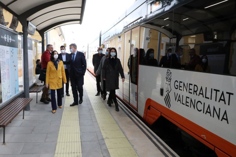 Ximo Puig anuncia que el estudio informativo del tranvía entre Dénia y Gandia saldrá a licitación  Ximo Puig anuncia que el estudio informativo del tranvía entre Dénia y Gandia saldrá a licitación