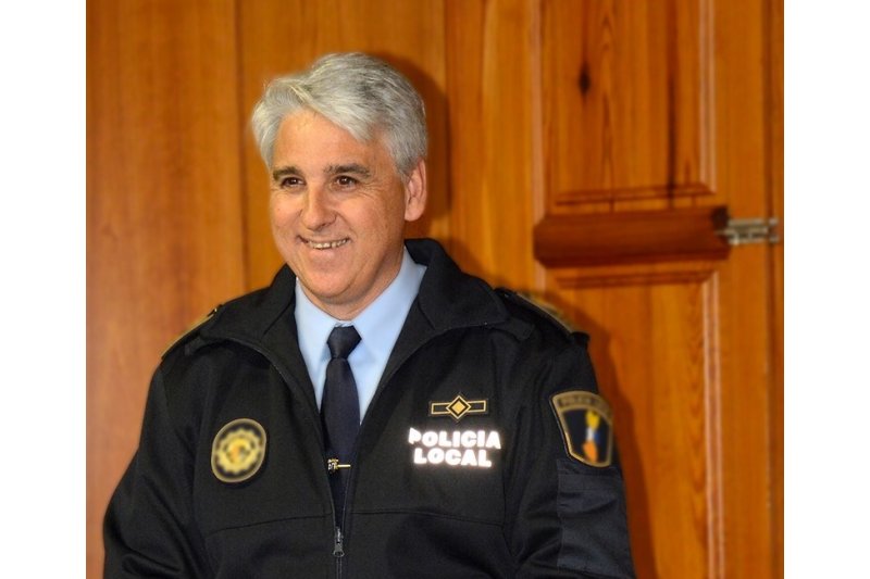 Xàbia solicita la Cruz al Mérito Policial para el jefe de la Policía Local  Xàbia solicita la Cruz al Mérito Policial para el jefe de la Policía Local
