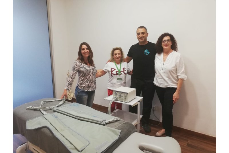 La màquina de pressoteràpia de la AECC ja està en funcionament La màquina de pressoteràpia de la AECC ja està en funcionament