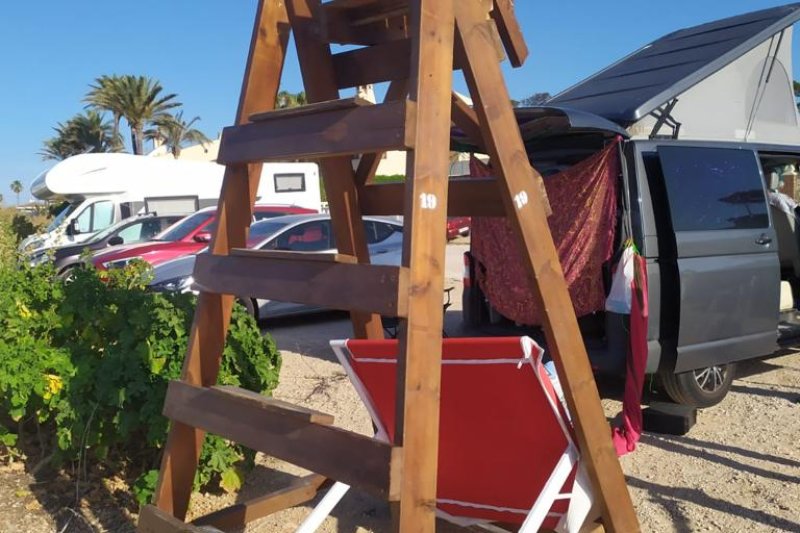 Actos vandálicos contra las instalaciones del servicio de vigilancia de playas de Dénia  Actos vandálicos contra las instalaciones del servicio de vigilancia de playas de Dénia