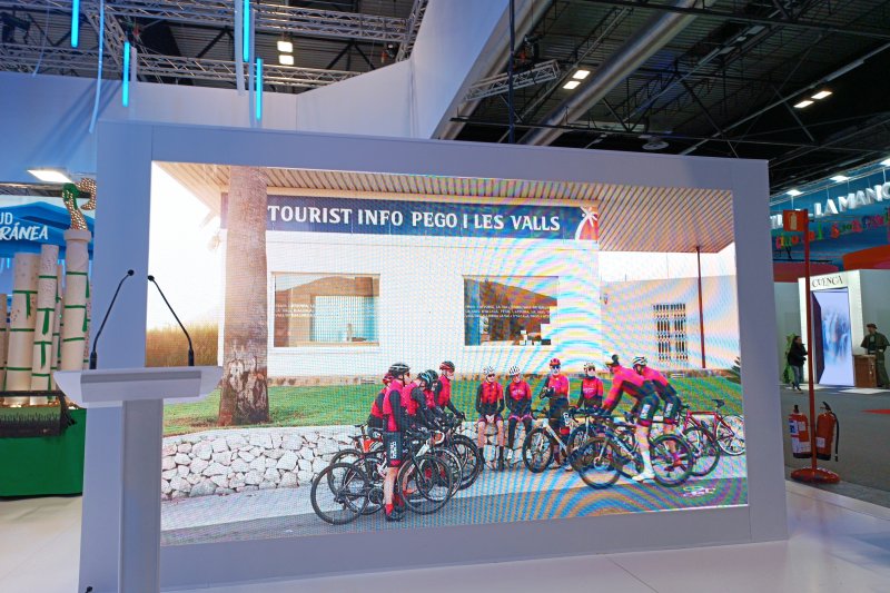L’Ajuntament de Pego completa el seu paquet promocional a FITUR amb onze rutes ciclistes i una aplicació tecnologia virtual L’Ajuntament de Pego completa el seu paquet promocional a FITUR amb onze rutes ciclistes i una aplicació tecnologia virtual