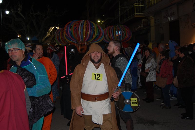La colla de Maite Alborch torna a imposar-se en el concurs de disfresses del carnestoltes pegolí amb Llunes de Júpiter La colla de Maite Alborch torna a imposar-se en el concurs de disfresses del carnestoltes pegolí amb Llunes de Júpiter