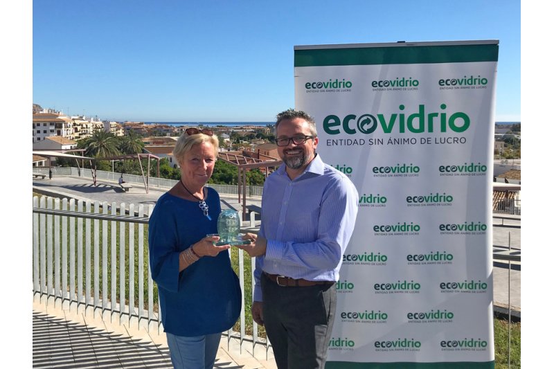 Xàbia recicla 678 toneladas de vidrio durante el verano Xàbia recicla 678 toneladas de vidrio durante el verano