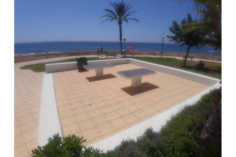 Teulada Moraira acomete la renovación de los parques infantiles de las plazas públicas Teulada Moraira acomete la renovación de los parques infantiles de las plazas públicas