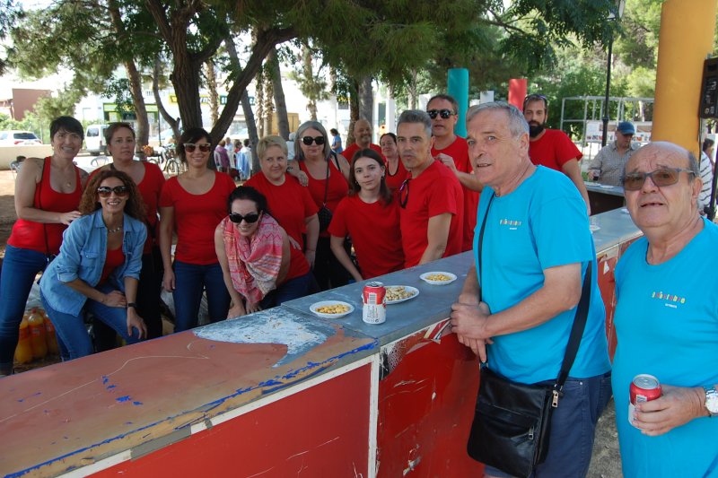 Paella, raspall i folk fester commemoren la Diada dels valencians a Els Poblets Paella, raspall i folk fester commemoren la Diada dels valencians a Els Poblets