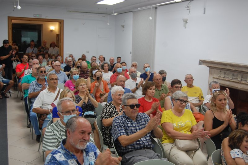 L’Arxiu Municipal de Pego publica el Diccionari de cognoms (1533-1800) de Josep Vicens Pascual L’Arxiu Municipal de Pego publica el Diccionari de cognoms (1533-1800) de Josep Vicens Pascual