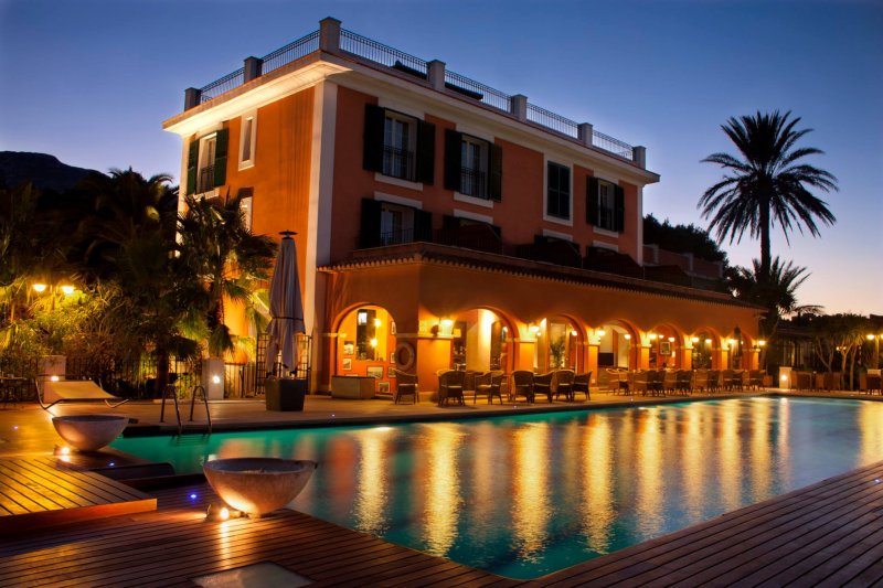 El Hotel Les Rotes inicia  los Sopars a la fresca con música de jazz en vivo  El Hotel Les Rotes inicia  los Sopars a la fresca con música de jazz en vivo