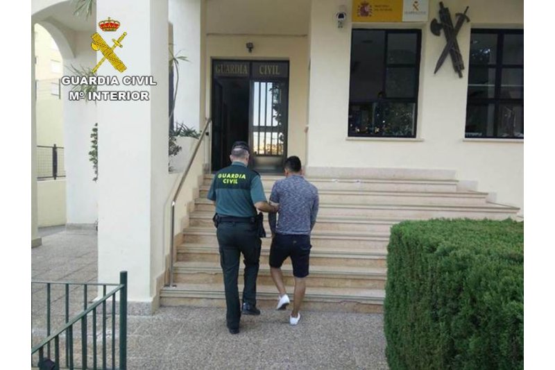 Detenido por agredir sexualmente a una mujer en Calp Detenido por agredir sexualmente a una mujer en Calp