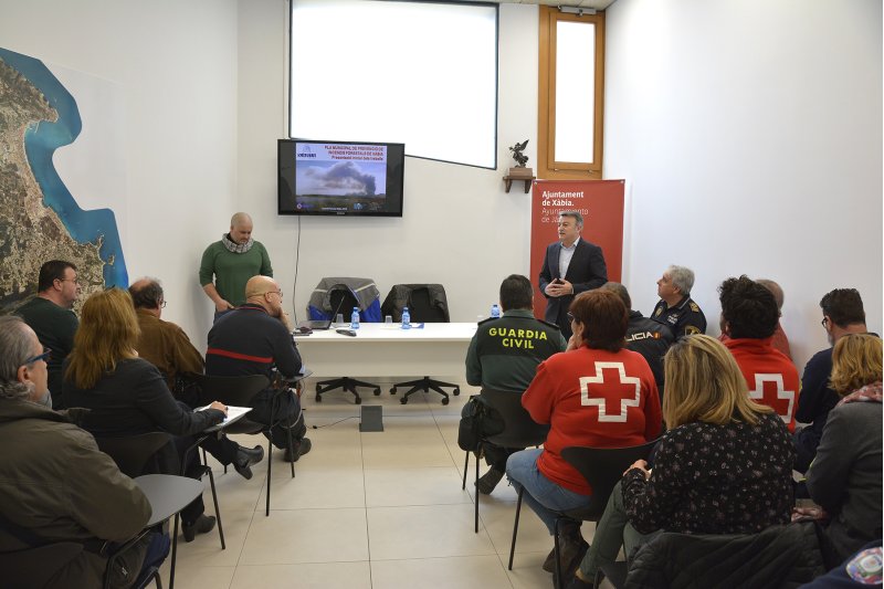 Un nuevo plan contra incendios en Xàbia recoge medidas para reducir el riesgo y facilitar la extinción Un nuevo plan contra incendios en Xàbia recoge medidas para reducir el riesgo y facilitar la extinción