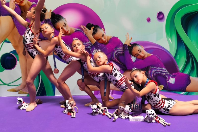 El equipo alevín del Club Gimnasia Calpe logra dos bronces en el nacional de Santander El equipo alevín del Club Gimnasia Calpe logra dos bronces en el nacional de Santander