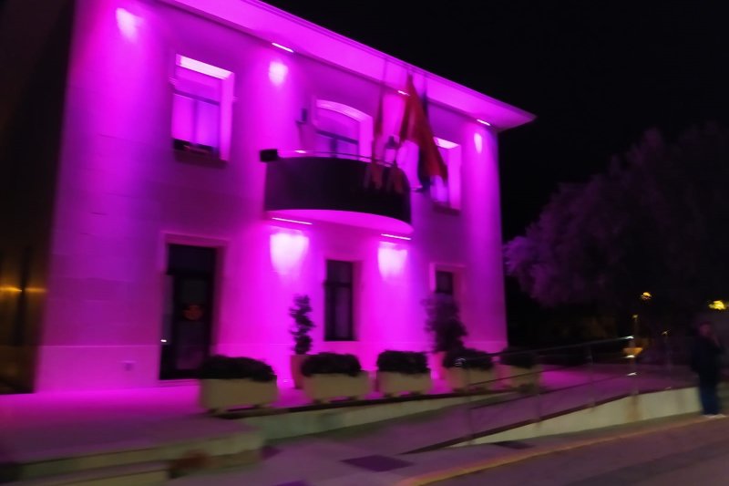 La Marina Alta se ilumina para recordar a los bebés que ya no están La Marina Alta se ilumina para recordar a los bebés que ya no están