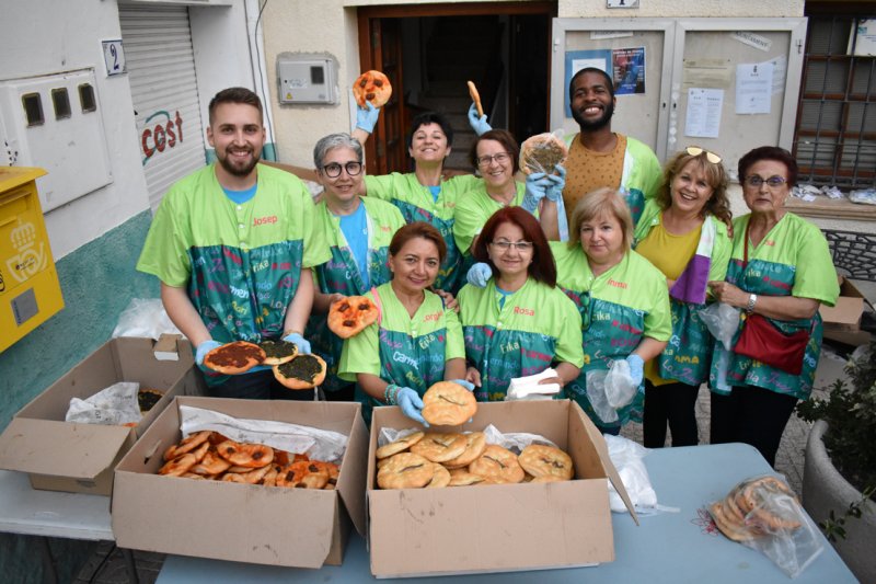 Alcalalí despide las fiestas a Sant Joanet de Mosquera con la Gran Cocà en la Plaza Alcalalí despide las fiestas a Sant Joanet de Mosquera con la Gran Cocà en la Plaza