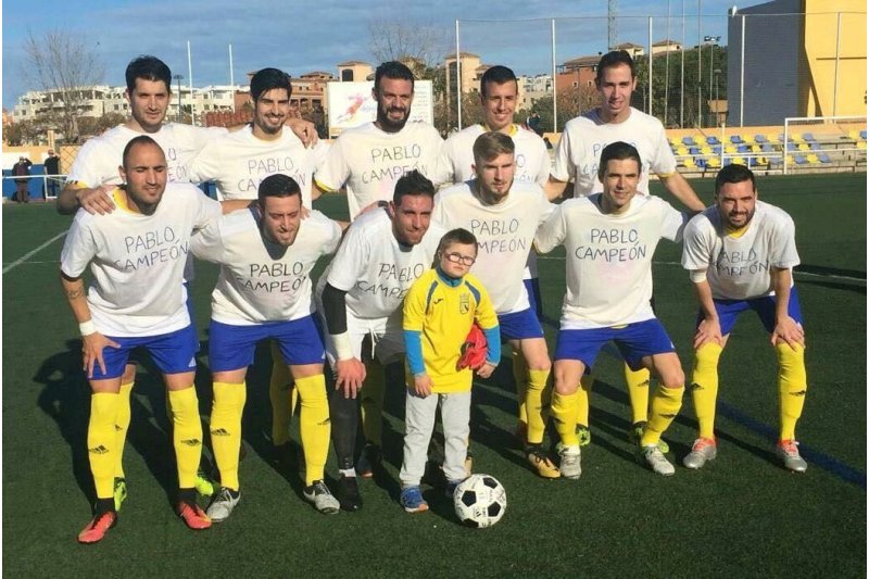 Prefent: El Dénia pateix per a guanyar a Tevernes en una jornada en la que Jávea y Calpe perden Prefent: El Dénia pateix per a guanyar a Tevernes en una jornada en la que Jávea y Calpe perden