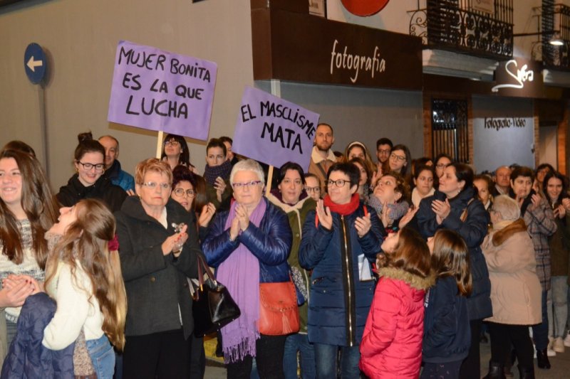 La manifestació a Pedreguer del Dia de la Dona clama contra les violències i les desigualtats de gènere La manifestació a Pedreguer del Dia de la Dona clama contra les violències i les desigualtats de gènere
