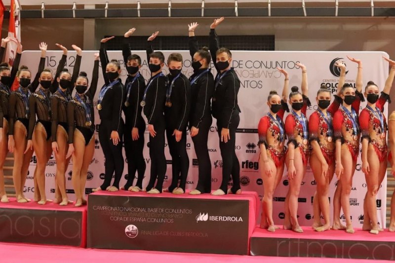 El calpino Álvaro Pino y la dianense Laura Crespo hacen historia en la gimnasia rítmica española El calpino Álvaro Pino y la dianense Laura Crespo hacen historia en la gimnasia rítmica española