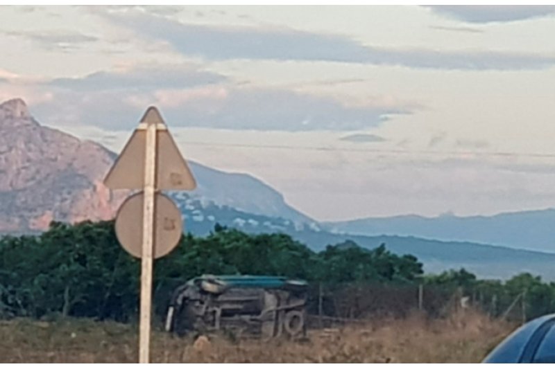 Un hombre ha fallecido en accidente de tráfico ocurrido en el Camí de Gandia  Un hombre ha fallecido en accidente de tráfico ocurrido en el Camí de Gandia