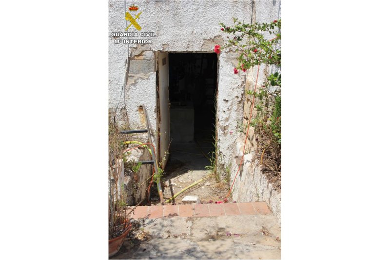 La Guardia Civil detiene a los presuntos autores de un secuestro en Xàbia  La Guardia Civil detiene a los presuntos autores de un secuestro en Xàbia